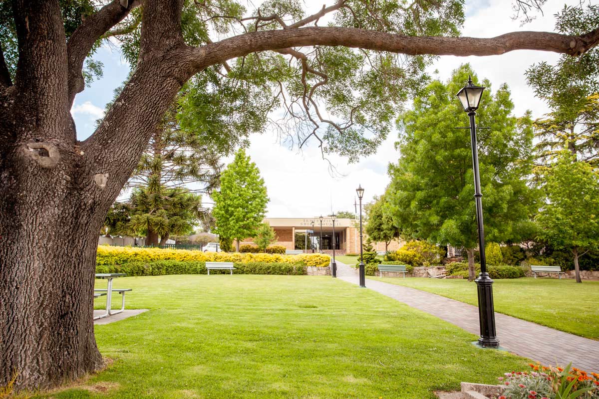 tenterfield nsw commercial hotel photography by cory rossiter 1